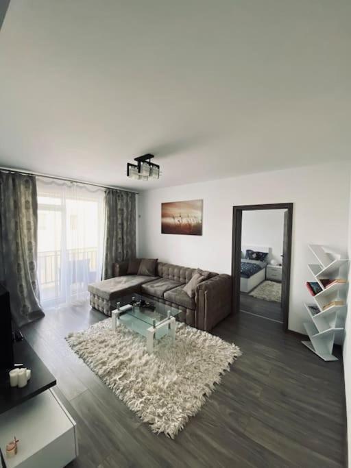 Apartament 2 Camere Modern Si Confortabil Giroc Exterior photo